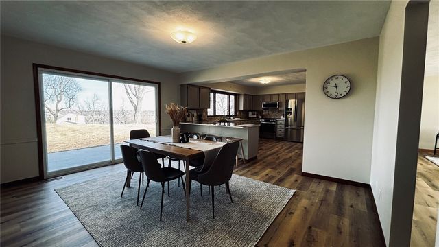 4801 Everlou Road, Cedar Rapids, IA 52404