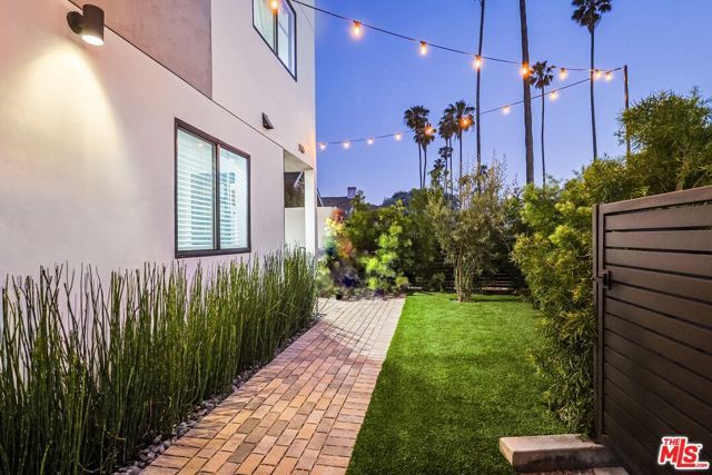 1414 S Orange Drive, Los Angeles, CA 90019
