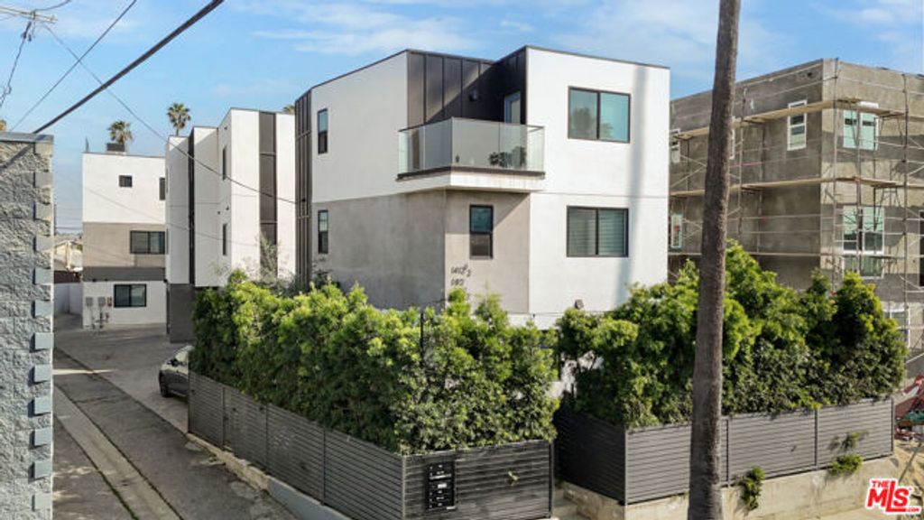 1414 S Orange Drive, Los Angeles, CA 90019