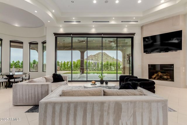 33130 N 81ST Street, Scottsdale, AZ 85266