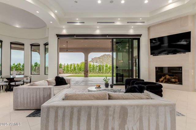 33130 N 81ST Street, Scottsdale, AZ 85266