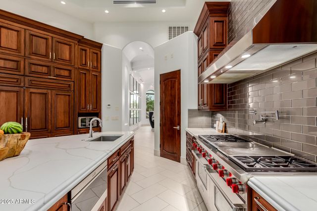 33130 N 81ST Street, Scottsdale, AZ 85266