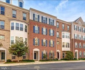 22352 CONCORD STATION, Ashburn, VA 20148