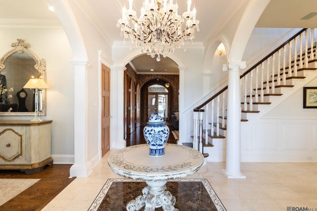 1301 Charlestowne Ln, Lake Charles, LA 70605