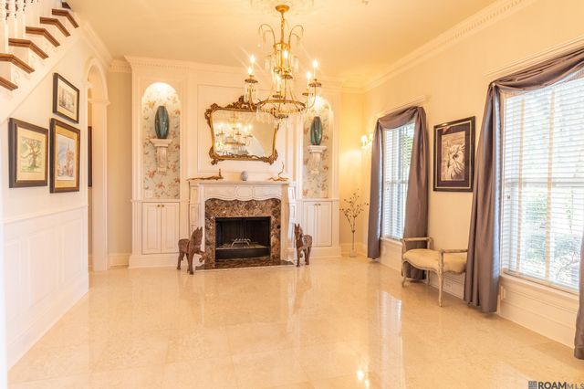 1301 Charlestowne Ln, Lake Charles, LA 70605