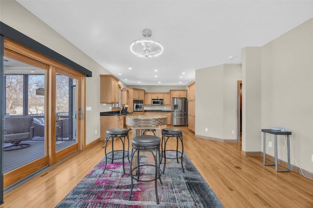 545 Evergreen Lane, Robins, IA 52328