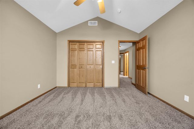 545 Evergreen Lane, Robins, IA 52328