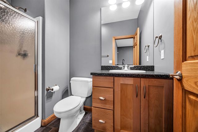 545 Evergreen Lane, Robins, IA 52328