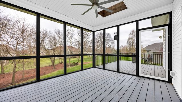 545 Evergreen Lane, Robins, IA 52328