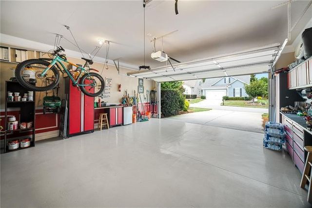 3180 Willow Creek Drive, Gainesville, GA 30504