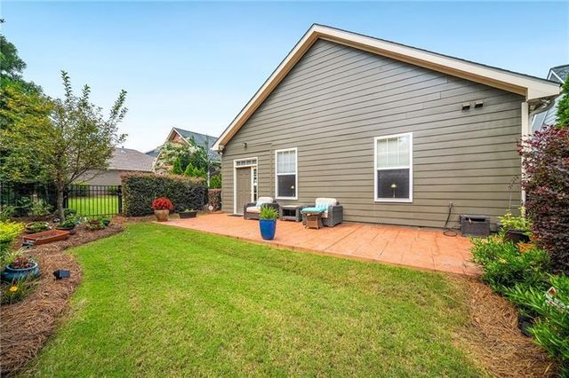 3180 Willow Creek Drive, Gainesville, GA 30504