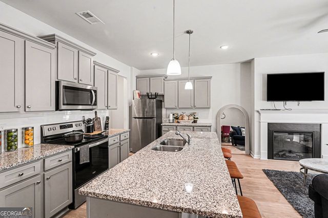 205 Belldown Court, Mcdonough, GA 30253