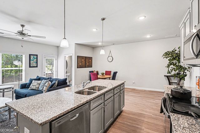 205 Belldown Court, Mcdonough, GA 30253