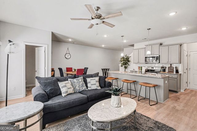 205 Belldown Court, Mcdonough, GA 30253