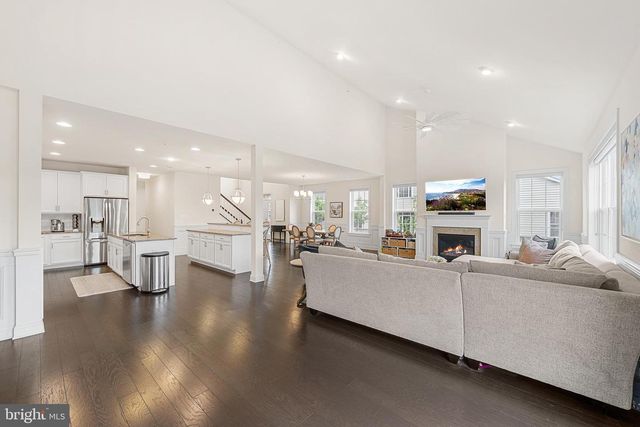 12 KAILA CT, Media, PA 19063