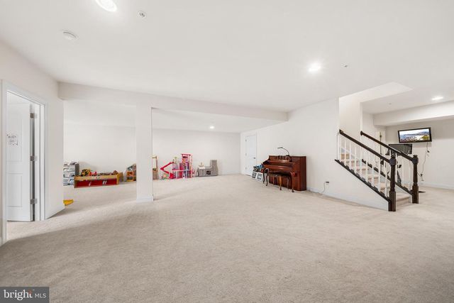 12 KAILA CT, Media, PA 19063