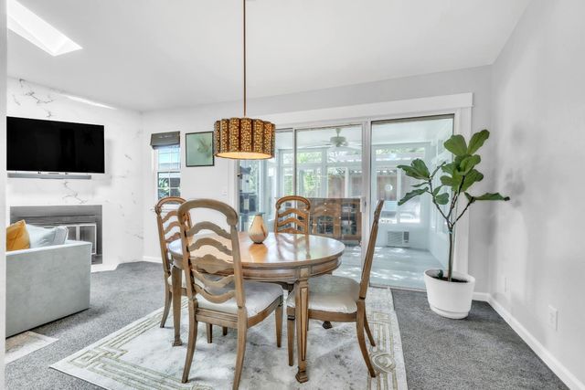 2827 Leslie Ln, West Sacramento, CA 95691