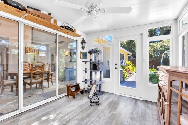 2827 Leslie Ln, West Sacramento, CA 95691