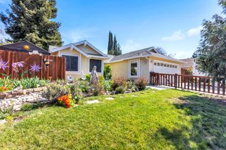 2827 Leslie Ln, West Sacramento, CA 95691