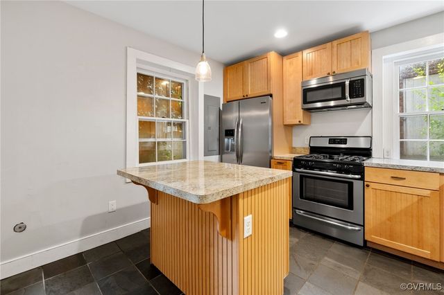 2502 E Grace St, Richmond, VA 23223