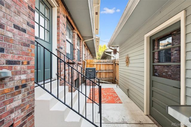 6489 S Dayton Street, Englewood, CO 80111