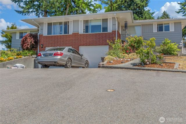 1911 -1915 Willow Lane W, University Place, WA 98466
