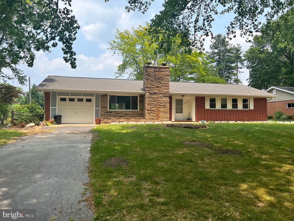 8918 CHAPEL AVE, Ellicott City, MD 21043