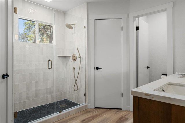 9223 Independence LOOP, Austin, TX 78748