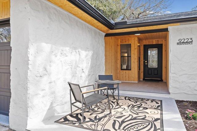 9223 Independence LOOP, Austin, TX 78748