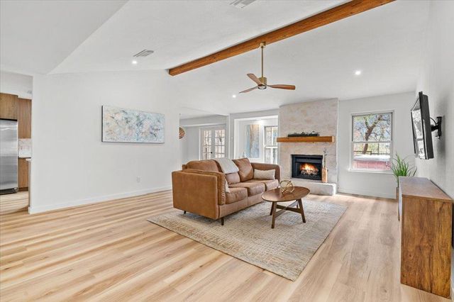 9223 Independence LOOP, Austin, TX 78748