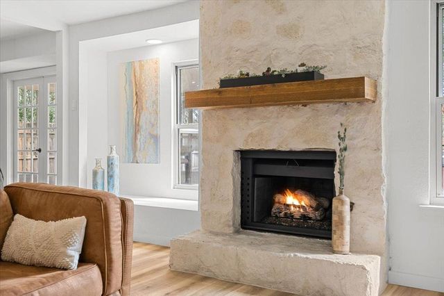 9223 Independence LOOP, Austin, TX 78748