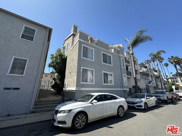 105 Roswell Avenue, Long Beach, CA 90803