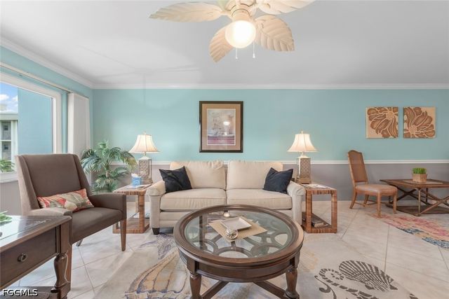 6102 Augusta DR 207, Fort Myers, FL 33907