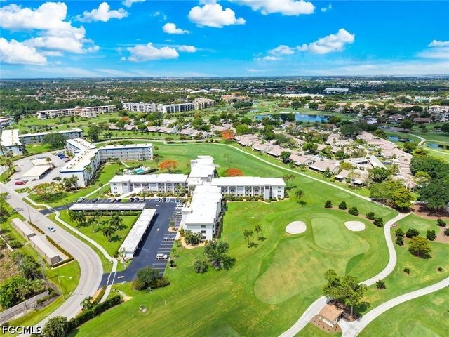 6102 Augusta DR 207, Fort Myers, FL 33907
