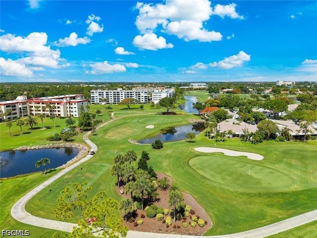 6102 Augusta DR 207, Fort Myers, FL 33907