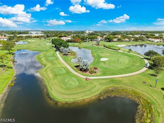 6102 Augusta DR 207, Fort Myers, FL 33907