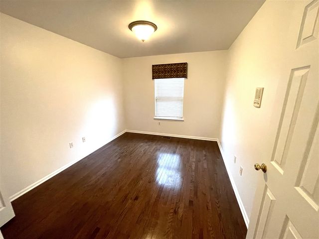 3959 Fox Glen Drive, Ann Arbor, MI 48108