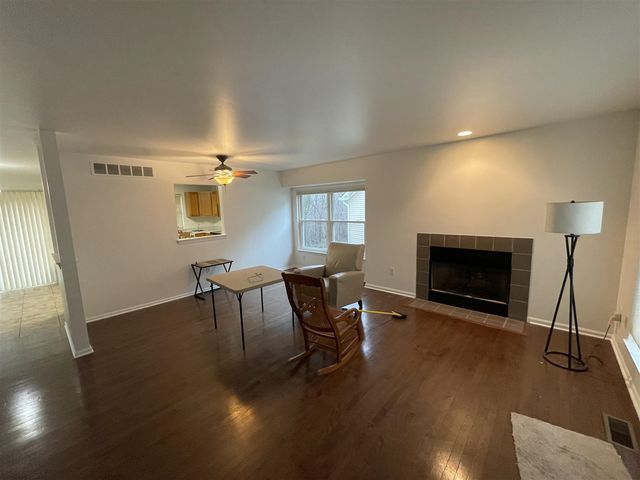 3959 Fox Glen Drive, Ann Arbor, MI 48108