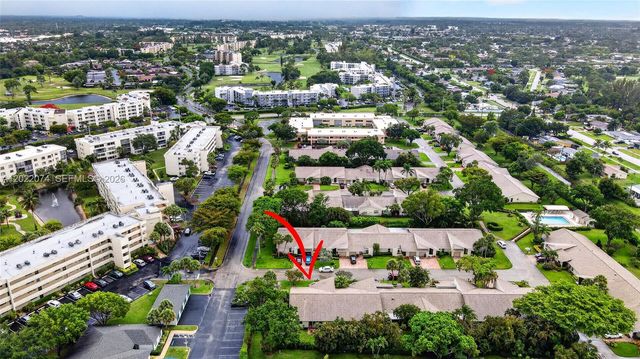 6989 Clover Ct, Lake Worth, FL 33467