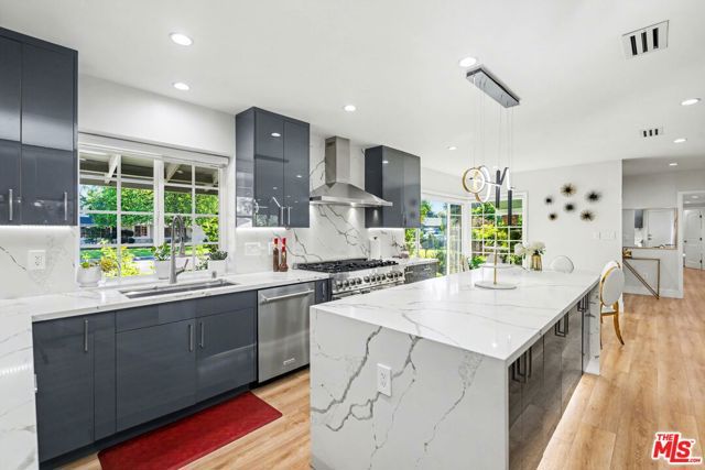 17409 Kinzie Street, Los Angeles, CA 91325