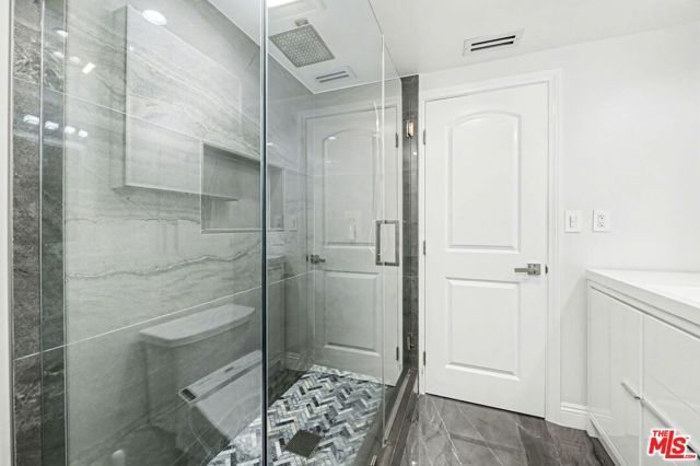 17409 Kinzie Street, Los Angeles, CA 91325