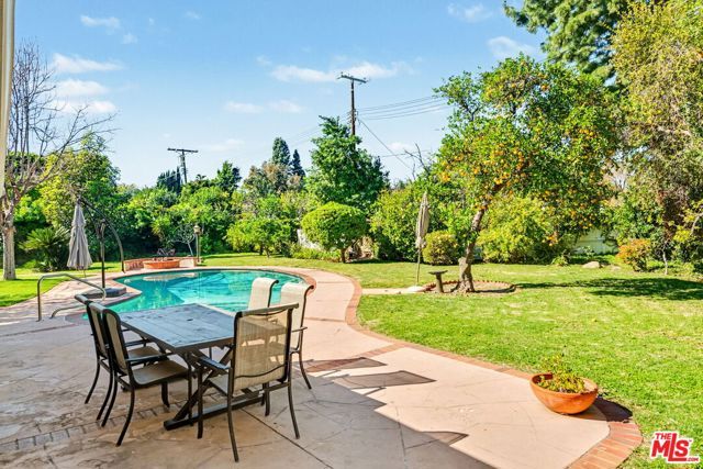 17409 Kinzie Street, Los Angeles, CA 91325