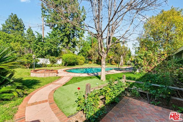 17409 Kinzie Street, Los Angeles, CA 91325