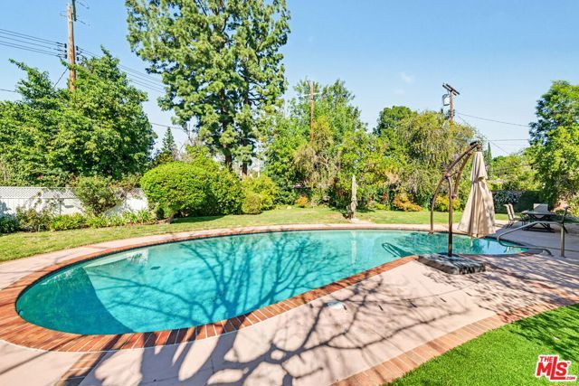 17409 Kinzie Street, Los Angeles, CA 91325
