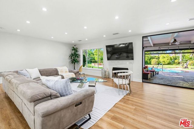 17409 Kinzie Street, Los Angeles, CA 91325