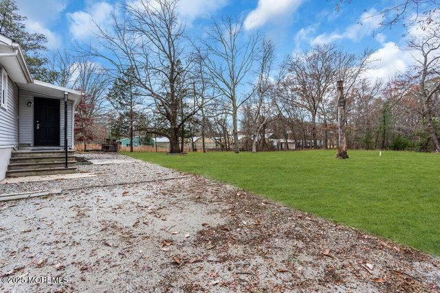 517 Newtons Corner Road, Howell, NJ 07731