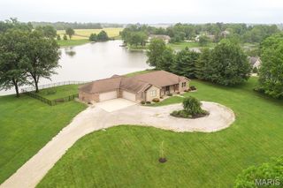 92 Rinderer Road, Trenton, IL 62293