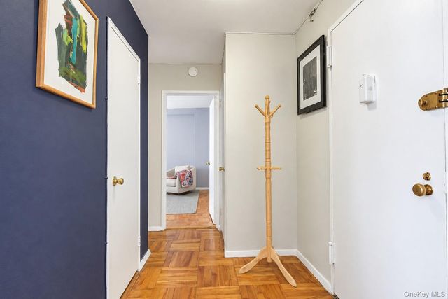 110-50 71st Road 4M, Forest Hills, NY 11375