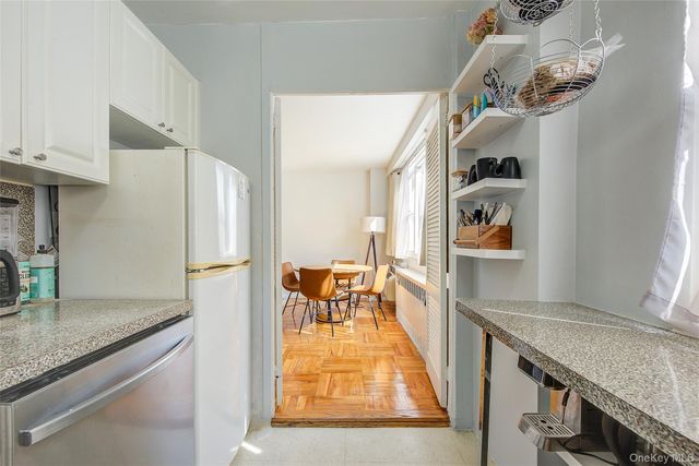 110-50 71st Road 4M, Forest Hills, NY 11375