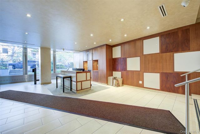 110-50 71st Road 4M, Forest Hills, NY 11375